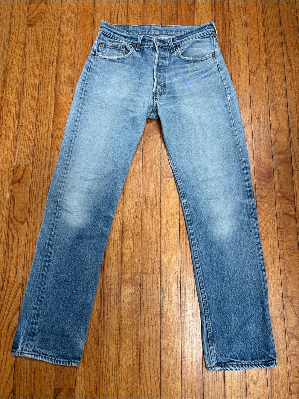 Vintage Levi’s 501 Made in USA (1980-1990s) Fits 30x32